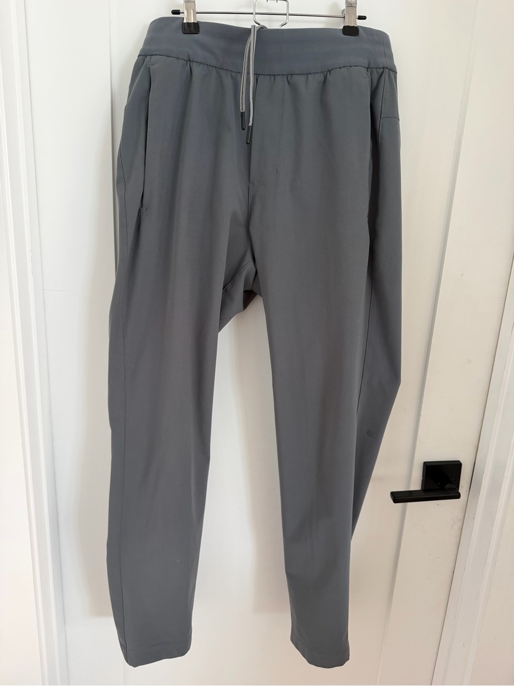 Lululemon Men's ABC Jogger Pants Asphalt Grey Size Small Pristine - Picture 2 of 9